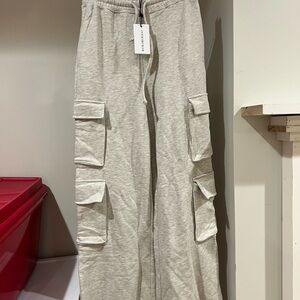 WeWoreWhat NWT gray Cargo Joggers size XS wide leg